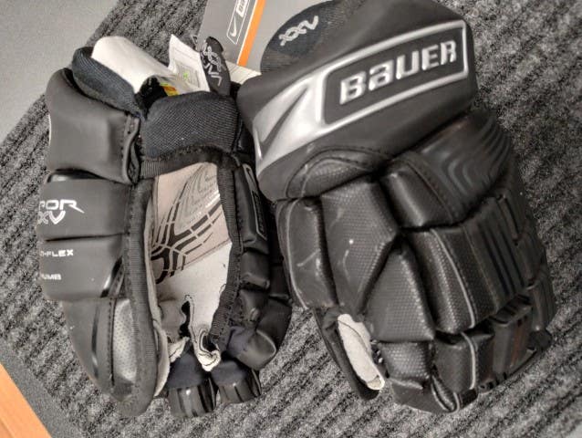 New Bauer Vapor XV Gloves 10"