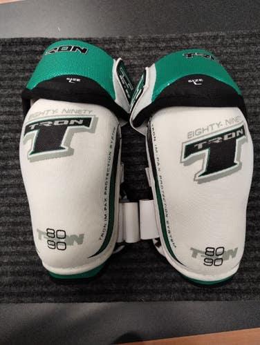New Large Easton TRON 80-90 Elbow Pads