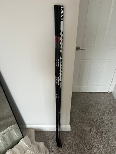 Intermediate Right Handed P92M  Alpha LXT Hockey Stick