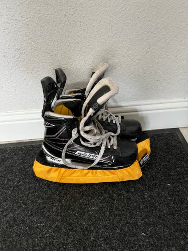 Used Bauer Regular Width Size 7 Supreme 1S Hockey Skates