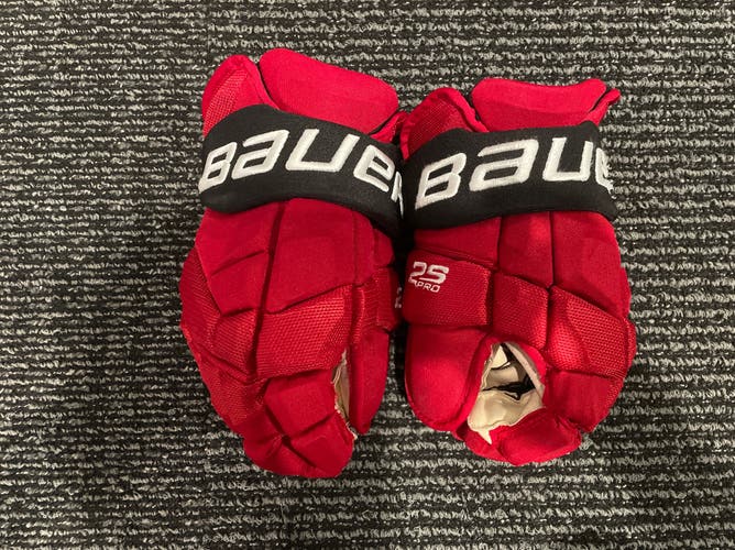 New Jersey Devils 2s Pro gloves 13 Johnnson