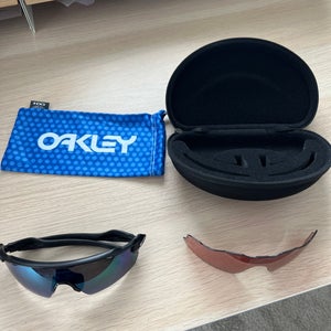 Oakley Radar EV Pitch Prizm sunglasses With Case And Extra Lens
