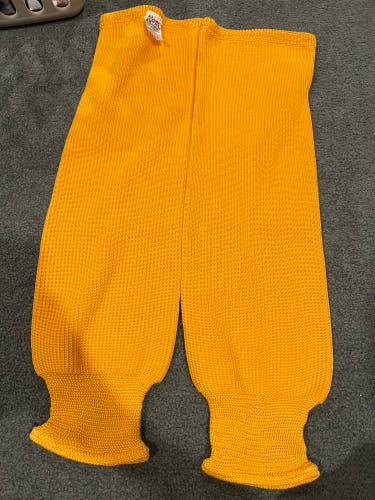 Gold XL Kobe Socks *NEW*