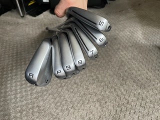 RH TAYLORMADE 2021 P790 5-AW KBS Tour lite 100