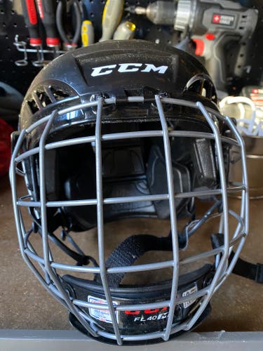Used Medium CCM FL40 Helmet