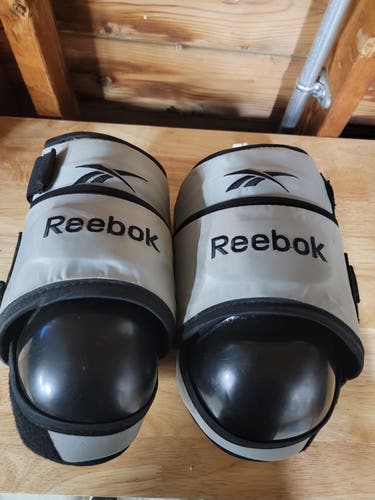 Used Reebok Knee Pads