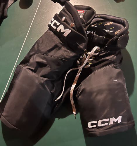 Senior Medium CCM Tacks AS-V Pro Hockey Pants