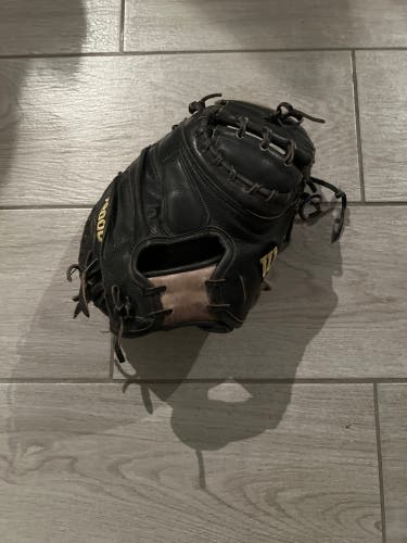Wilson A2000 catchers mitt