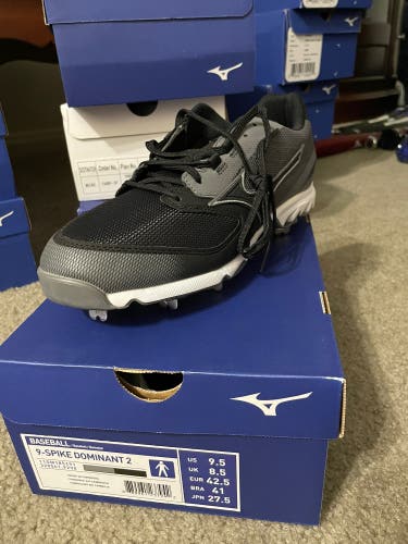 Gray Men's Metal Mizuno Cleats