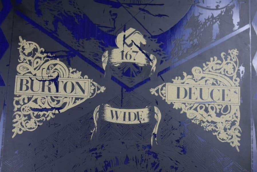 BURTON DEUCE WIDE SNOWBOARD SIZE 167 CM WITH BURTON EXTRA LARGE