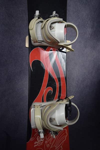 MORROW WILDFLOWER SNOWBOARD SIZE 151 CM WITH MORROW LARGE BINDINGS