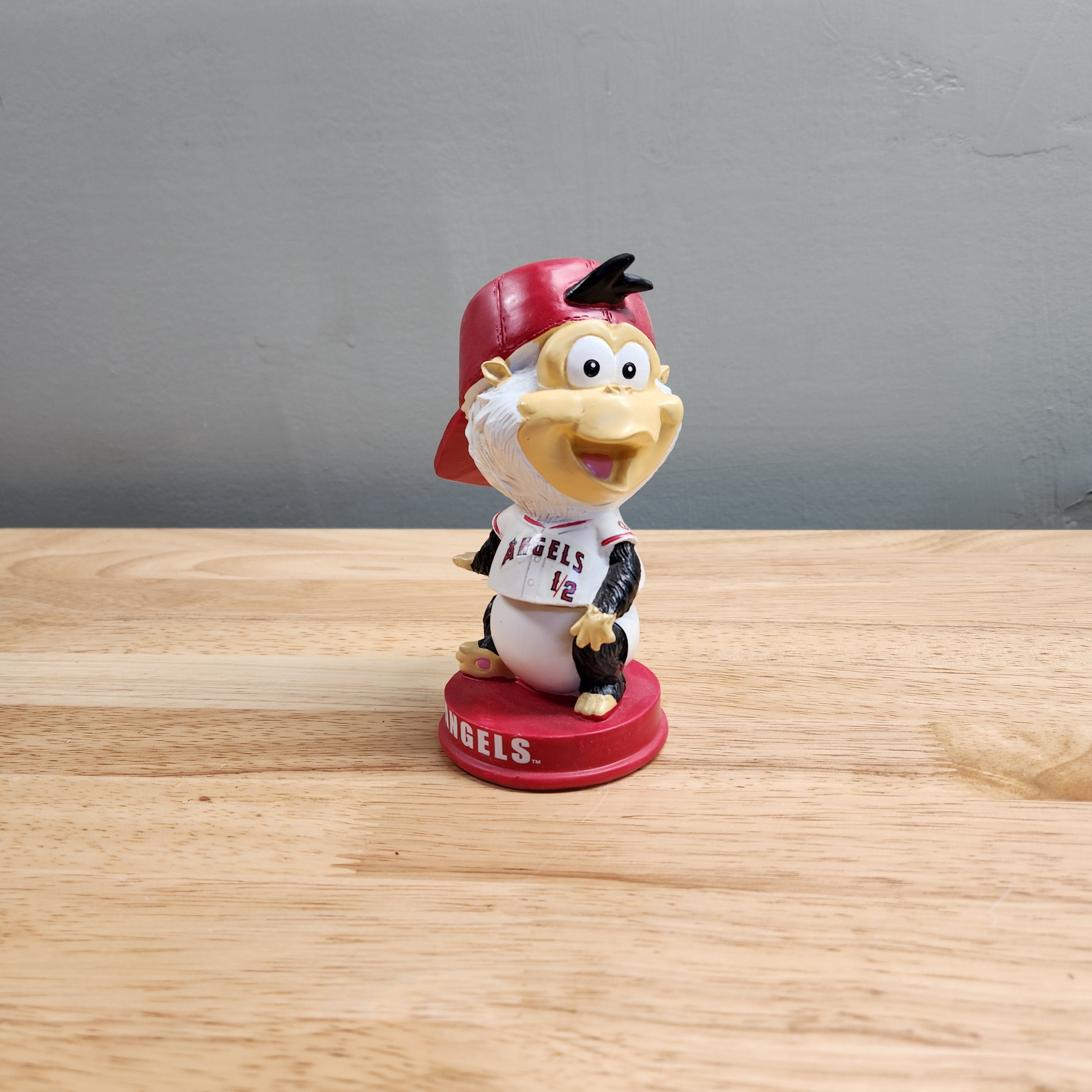 The Pirate Parrot Pittsburgh Pirates Showstomperz 4.5 inch Bobblehead MLB