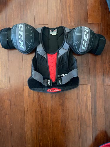 Senior Medium CCM  QLT Edge Shoulder Pads