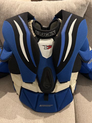 New Vaughn V7 Pro Carbon Chest Protector