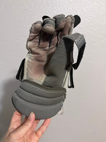 Used Warrior Replacement Liner Blocker Palm Regular