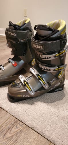 Tecnica X8 Rivals 28.5 Ski boots
