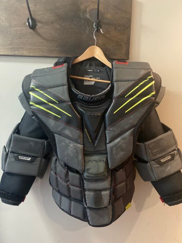 Used Small Bauer Hyperlite Goalie Chest Protector