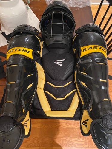 Easton | ELITE X Baseball Catcher's Equipment Set, Black & Gold