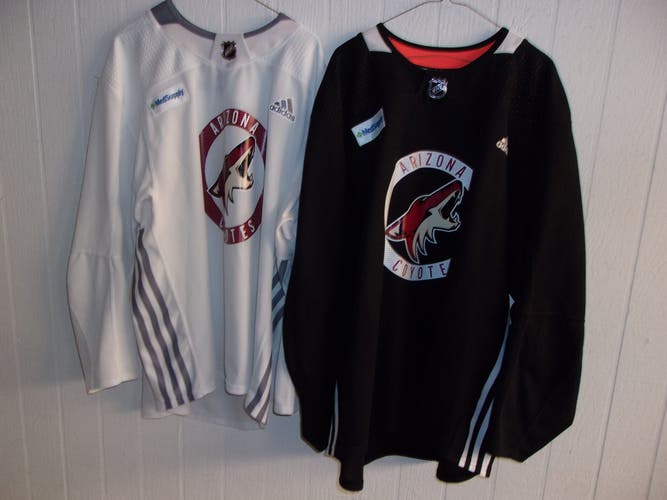 Bundle - 2 Coyotes Adidas Practice Jerseys Black and White Size 58 Med Supply Patch