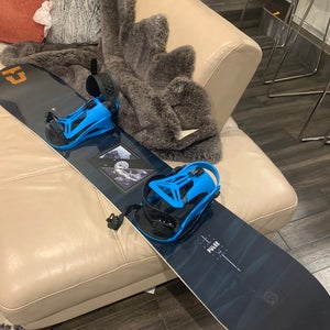 Men's  Salomon With Bindings True Twin Pulse Snowboard