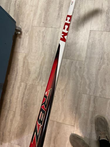 Senior Left Hand Mid Pattern RBZ Revolution Hockey Stick