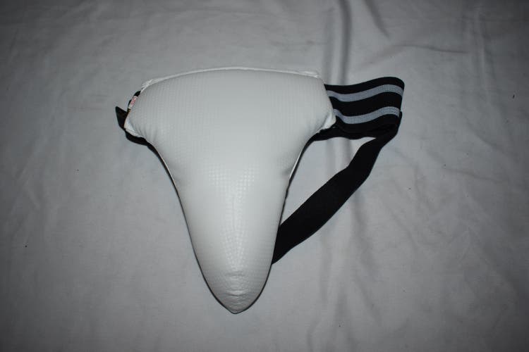 NEW - Karate/Boxing/etc Cup/Groin Protection, White, Child Small