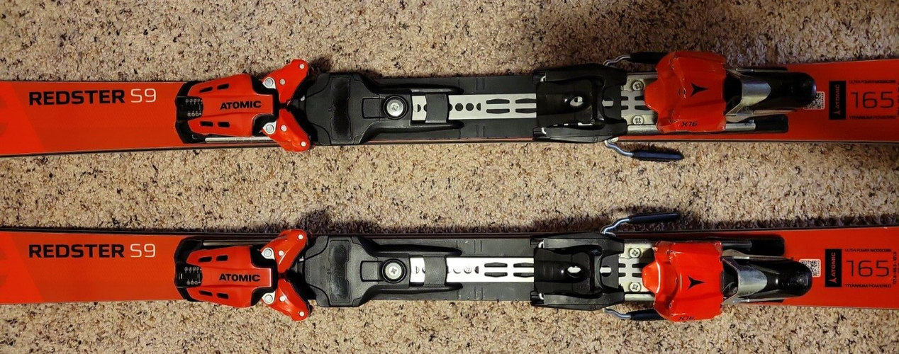 2019 Atomic Redster S9 Slalom Race Skis 165 cm 12.5r w/Atomic X16 Bindings