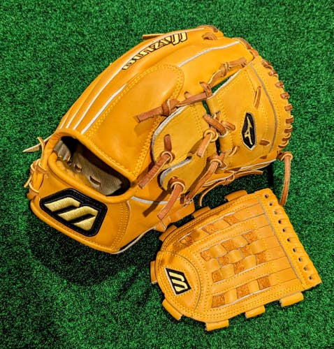 Mizuno Classic Pro GCP 66 "Big M" Baseball Pitcher's Glove 11.5"
