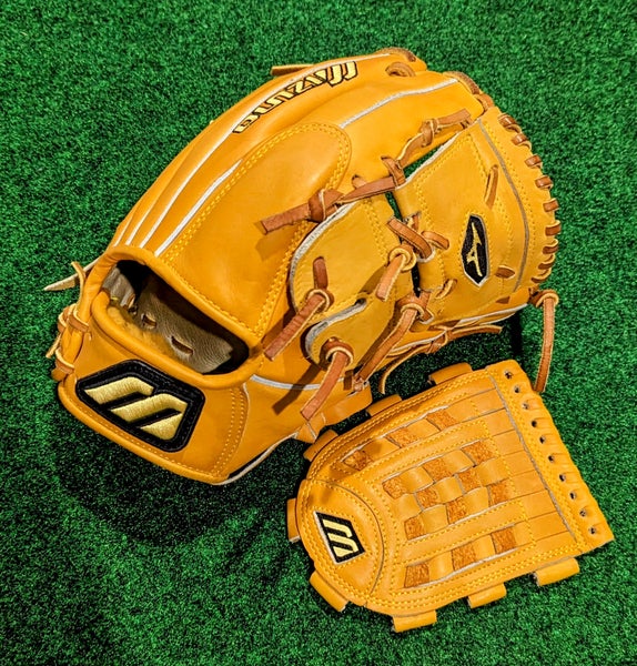 Mizuno Classic Pro GCP 66 "Big M" Baseball Pitcher's Glove 11.5"