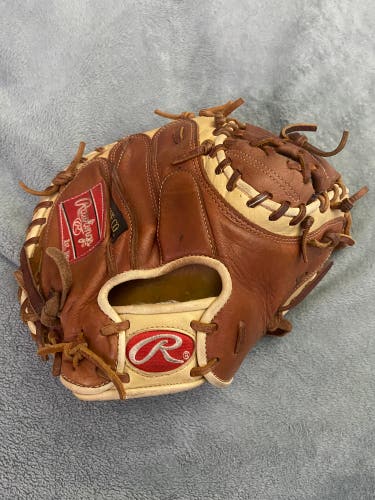 Used Rawlings Gold Glove Elite Catcher’s Glove