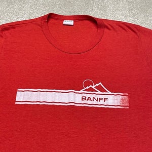 Banff Calgary Alberta Canada T Shirt Men Medium Nature Mountain Vintage 80s Ski