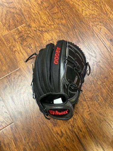 Wilson A2000 B2 12” Pitchers Baseball Glove Black
