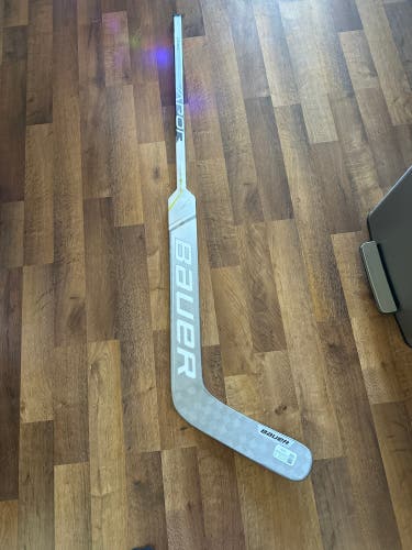 Bauer Hyperlight goal stick 25”