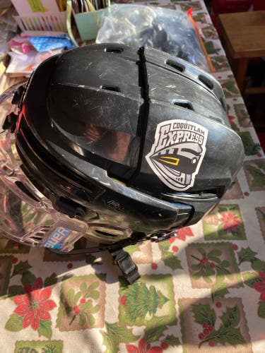 Used BCHL Medium Bauer Re-Akt 100 Helmet