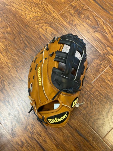 Wilson A2000 12.5” Baseball First Baseman Mitt Brown Model 2013