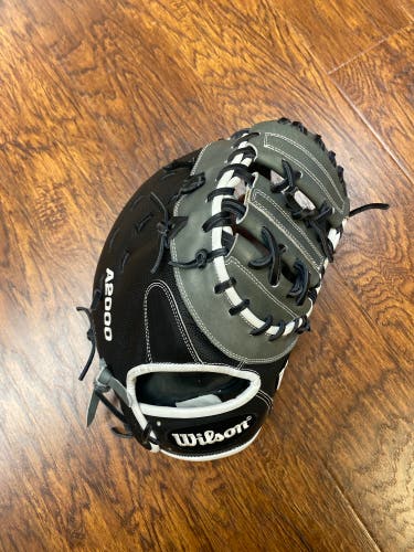 Wilson A2000 12.5” RHT Baseball First Baseman Mitt Model 1617 and Black Grey Superskin