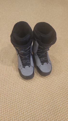 Men's size10 RIDE snowboard boots