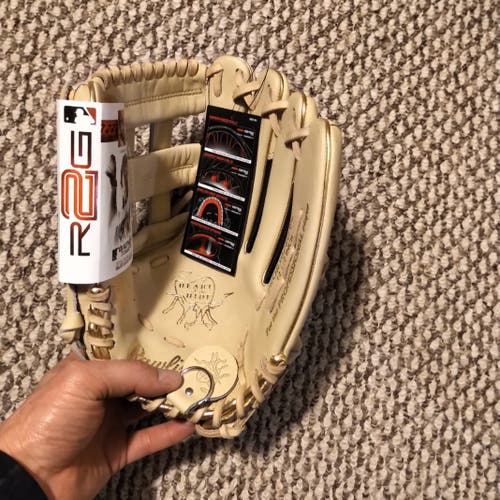 New Right Hand Throw Rawlings Heart of the Hide Baseball Glove 12.5"