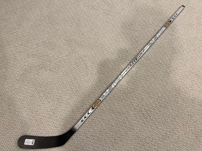 New Easton Synergy SE Elite Hunter Right Hand Hockey Stick - Non Grip- Pro  Stock