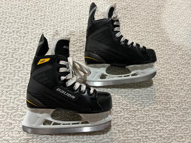 Used Bauer Supreme 140 Youth 12.0 R Ice Hockey Skates