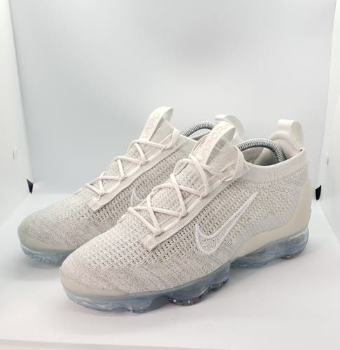 White Adult New Women's Size 11.0 Nike Nike Air VaporMax 2021 Flyknit