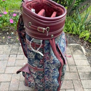 Ladies Mac Gregor Golf Cart Bag  with shoulder strap plus accessory bag