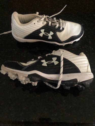 Under armour molded baseball cleats