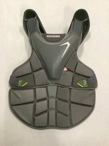 Used Maverik Ekg Lg Lacrosse Goalie Shoulder Pads