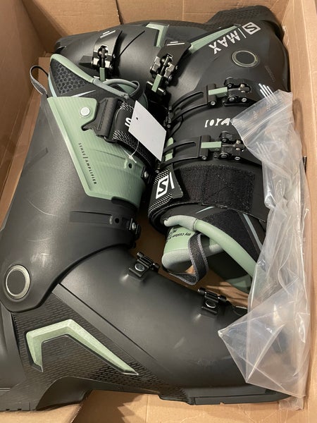 Men's New Salomon All Mountain Ski Boots
