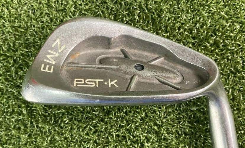 PST-K Black Dot Pitching Wedge / RH / Regular Graphite ~35.5" / jl1380