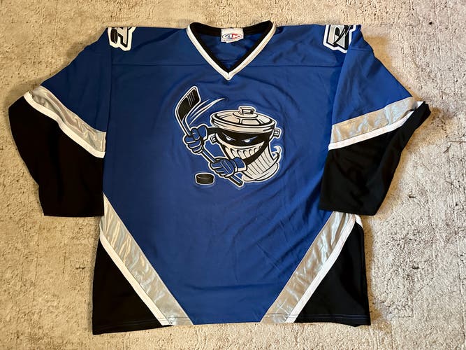 DANBURY TRASHERS  XXXL Jersey