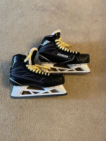 Senior Bauer Regular Width Size 11 Supreme S170 Hockey Goalie Skates