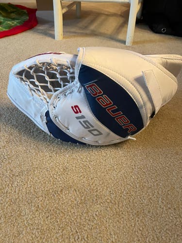 Used Senior Regular Supreme S150 Goalie Catch Glove