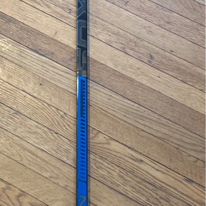 New Right Handed P92M Nexus 2N Pro Hockey Stick